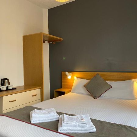 בלקפול Alumhurst Hotel מראה חיצוני תמונה