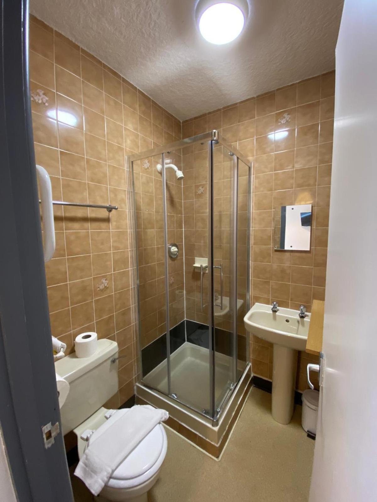 בלקפול Alumhurst Hotel מראה חיצוני תמונה