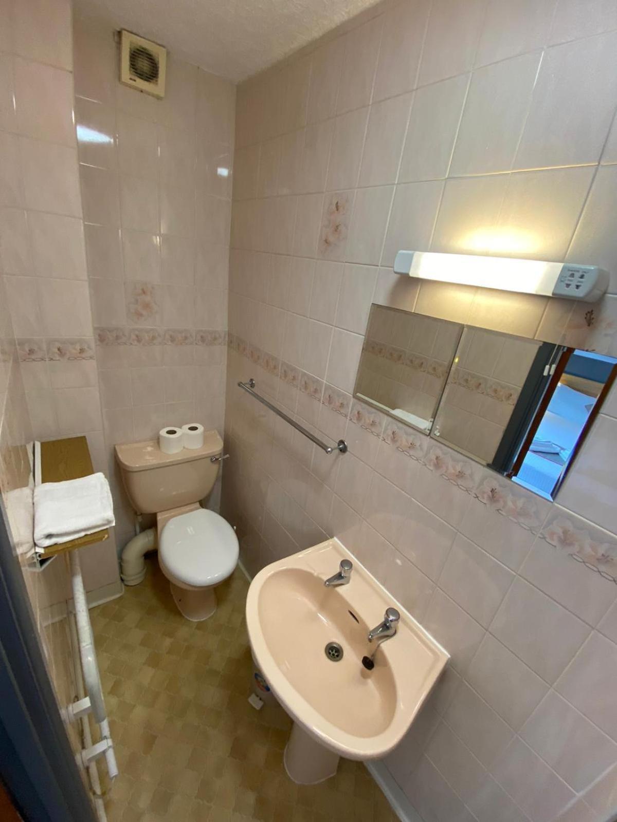 בלקפול Alumhurst Hotel מראה חיצוני תמונה